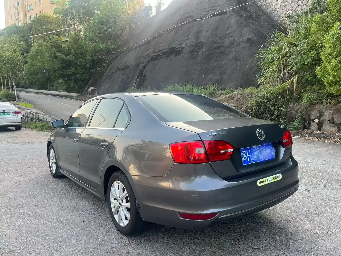 Volkswagen Sagitar 2012 Model 1.6L Manual Comfort фото 4