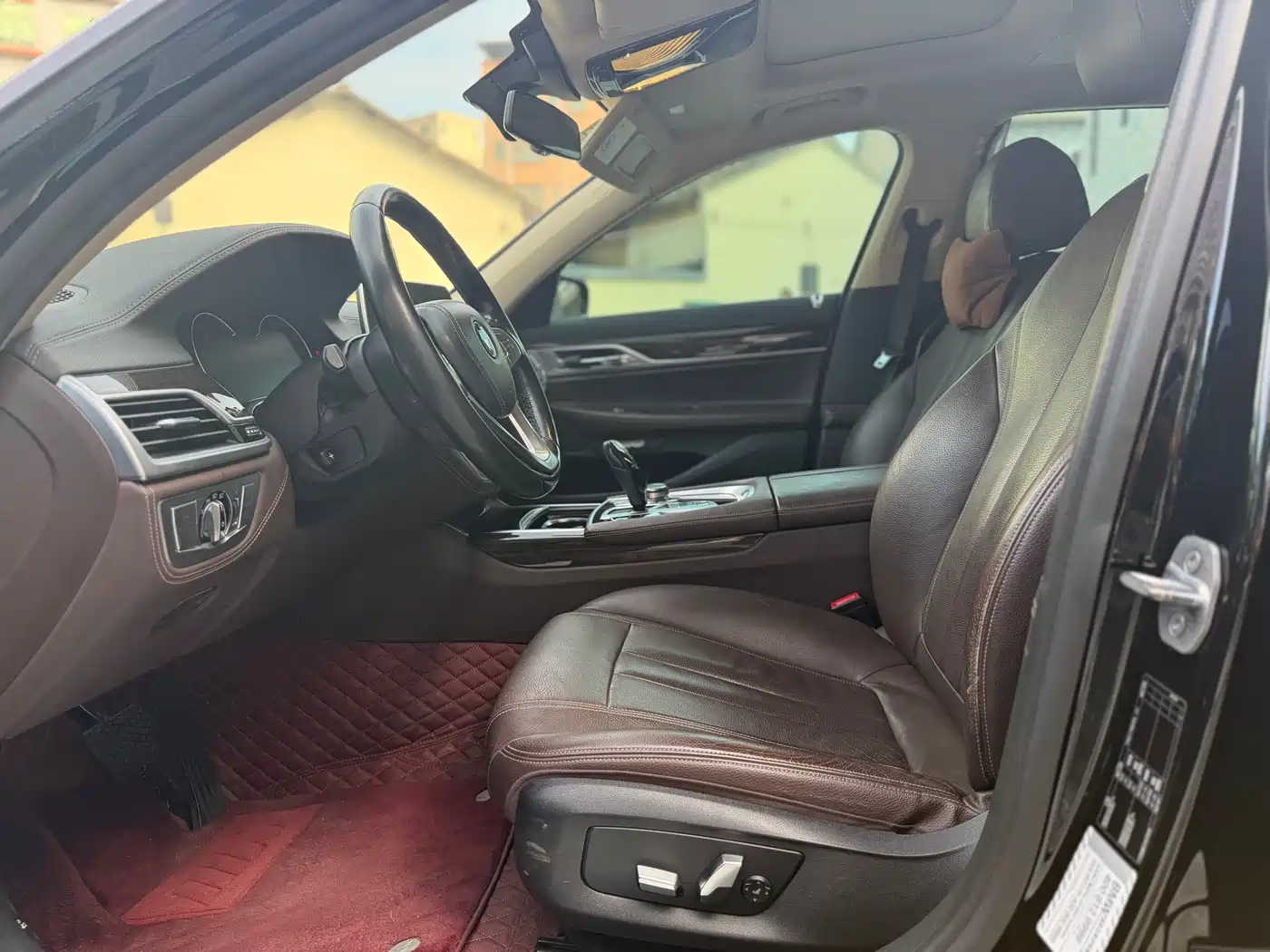 BMW 7 Series 2016 730Li Leading фото 7