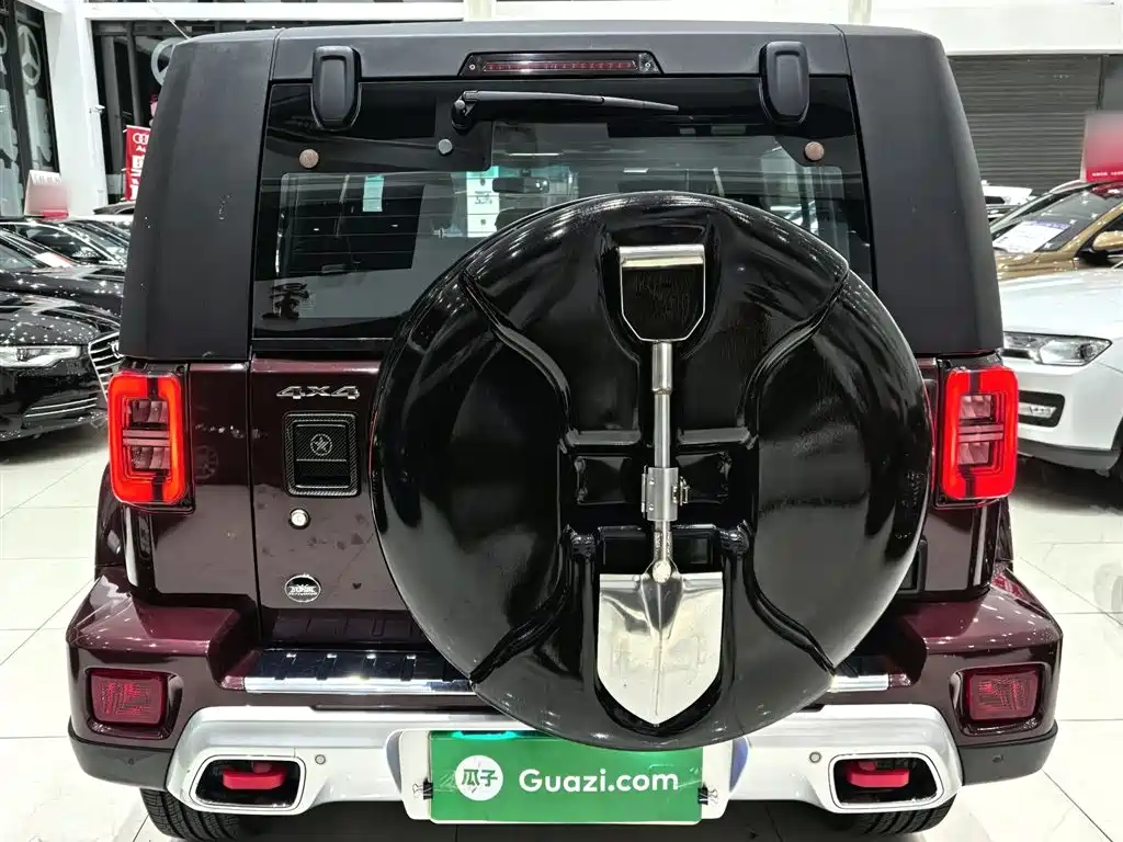 BAIC ORV Beijing Offroad BJ40 2018 PLUS 2.0T Manual 4WD Premium Edition China V фото 15