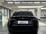 Фото 6 - Tesla Model 3