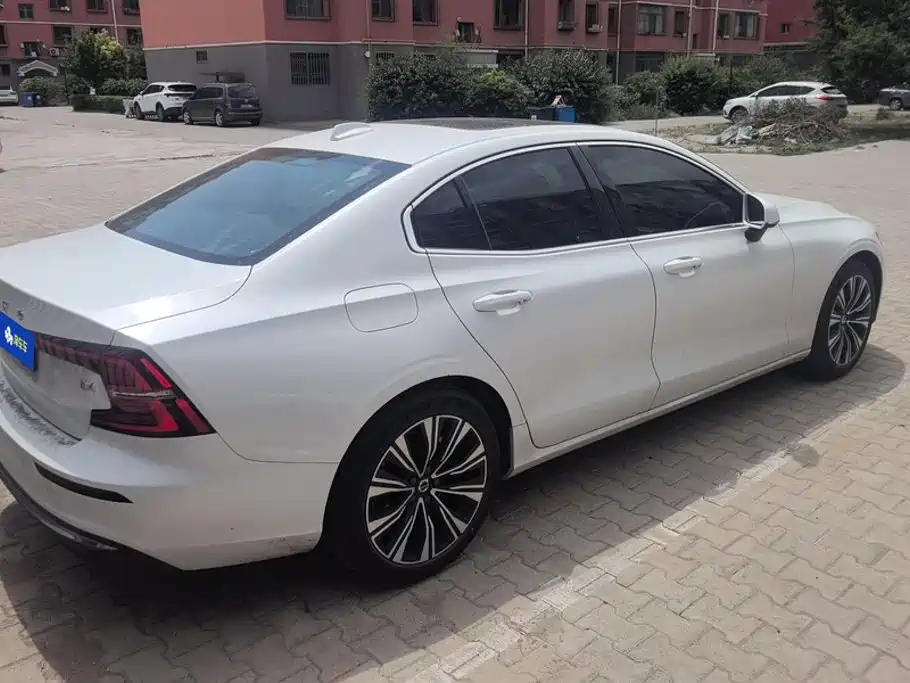 2026 Volvo S60