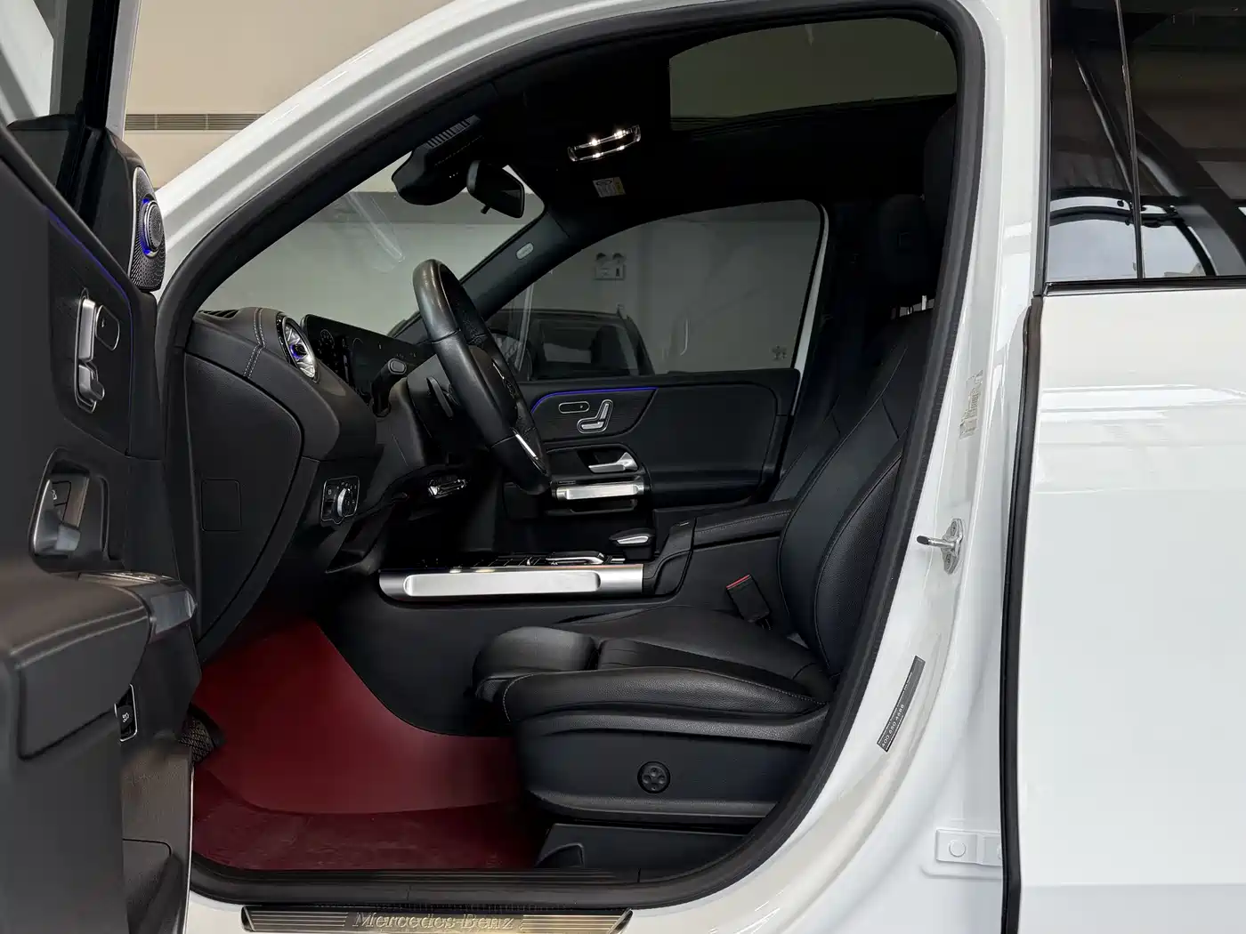 Mercedes-Benz GLB 2023 GLB 220 4MATIC фото 10