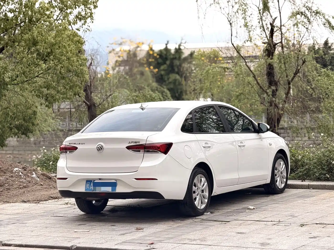 Buick Excelle 2021 Exemplar 1.5L Auto Elite фото 3