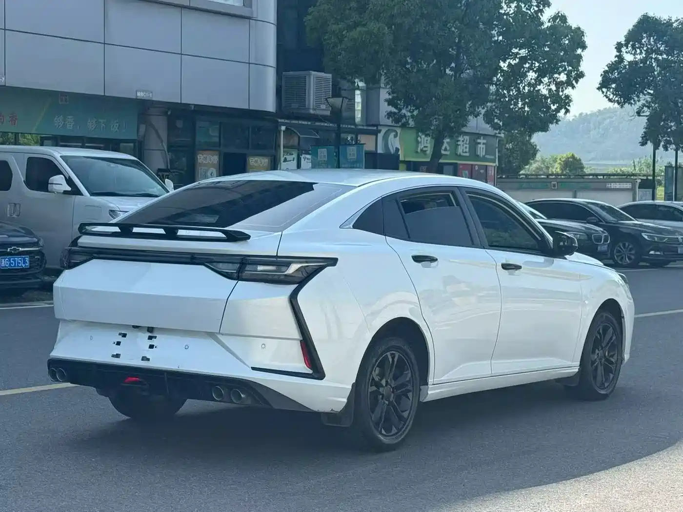 DONGFENG FENGSHEN YI HYUN