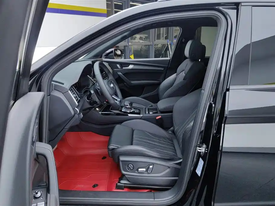 Audi Q5L 2024 Model 45 TFSI Luxury Dynamic фото 9