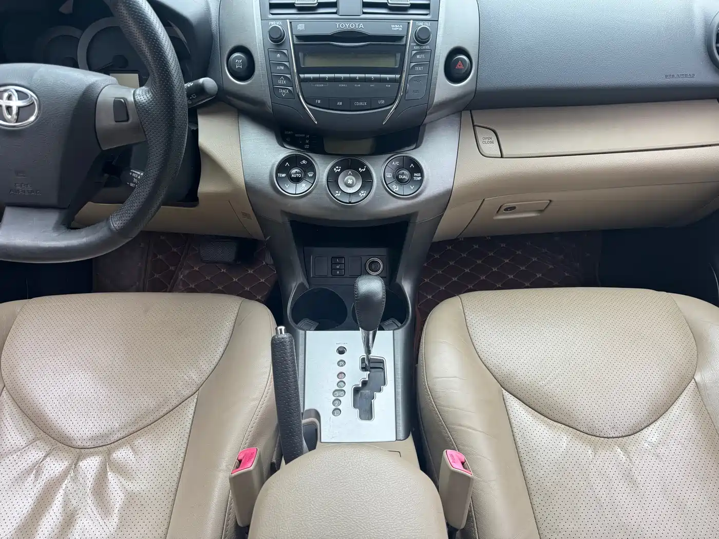 Toyota RAV4 Rongfang 2012 Styling Edition 2.4L Automatic 4WD Luxury фото 5