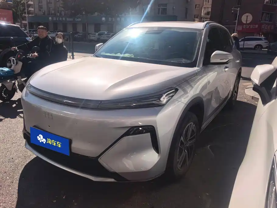 Geely Galaxy Galaxy Starship 7 EM-i 2025 — пригон из Китая