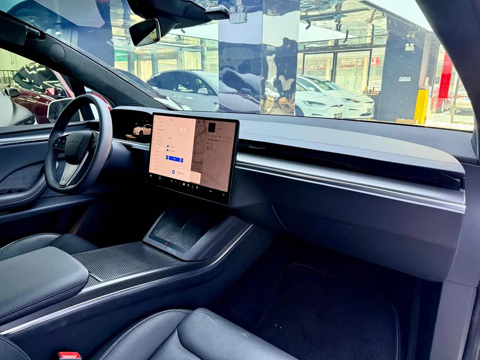 Фото 11 - Tesla Model X