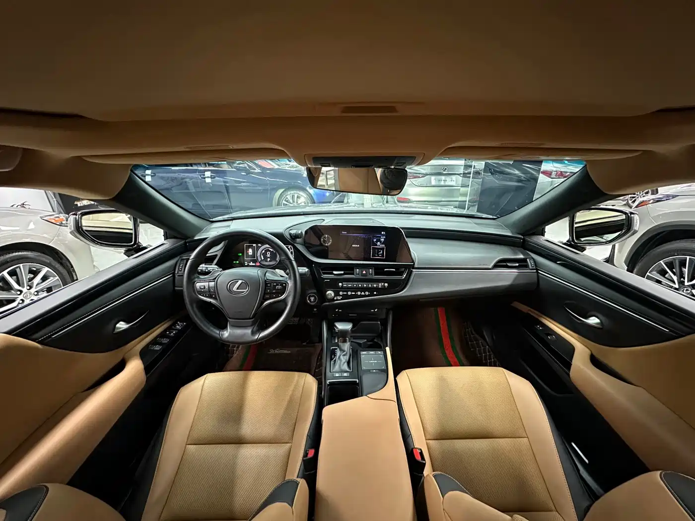 Lexus ES 2021 200 Excellence Edition фото 10