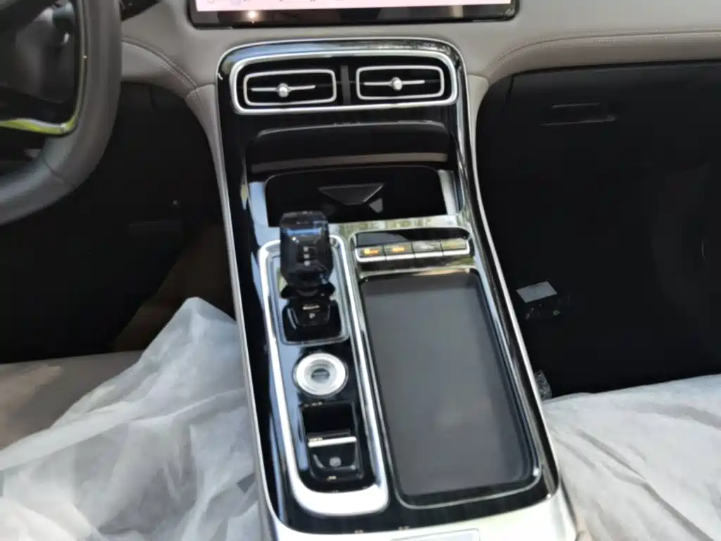 Geely Boyue L 2026 2025 4th Generation 1.5TD DCT Journey Start