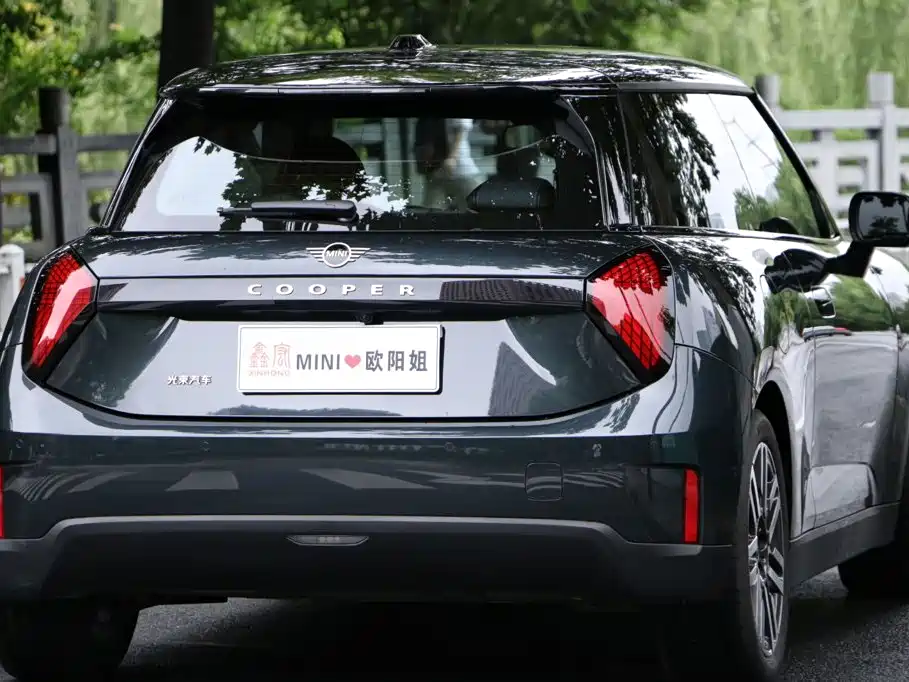 MINI Electric MINI COOPER 2025 2024 456km COOPER E Classic