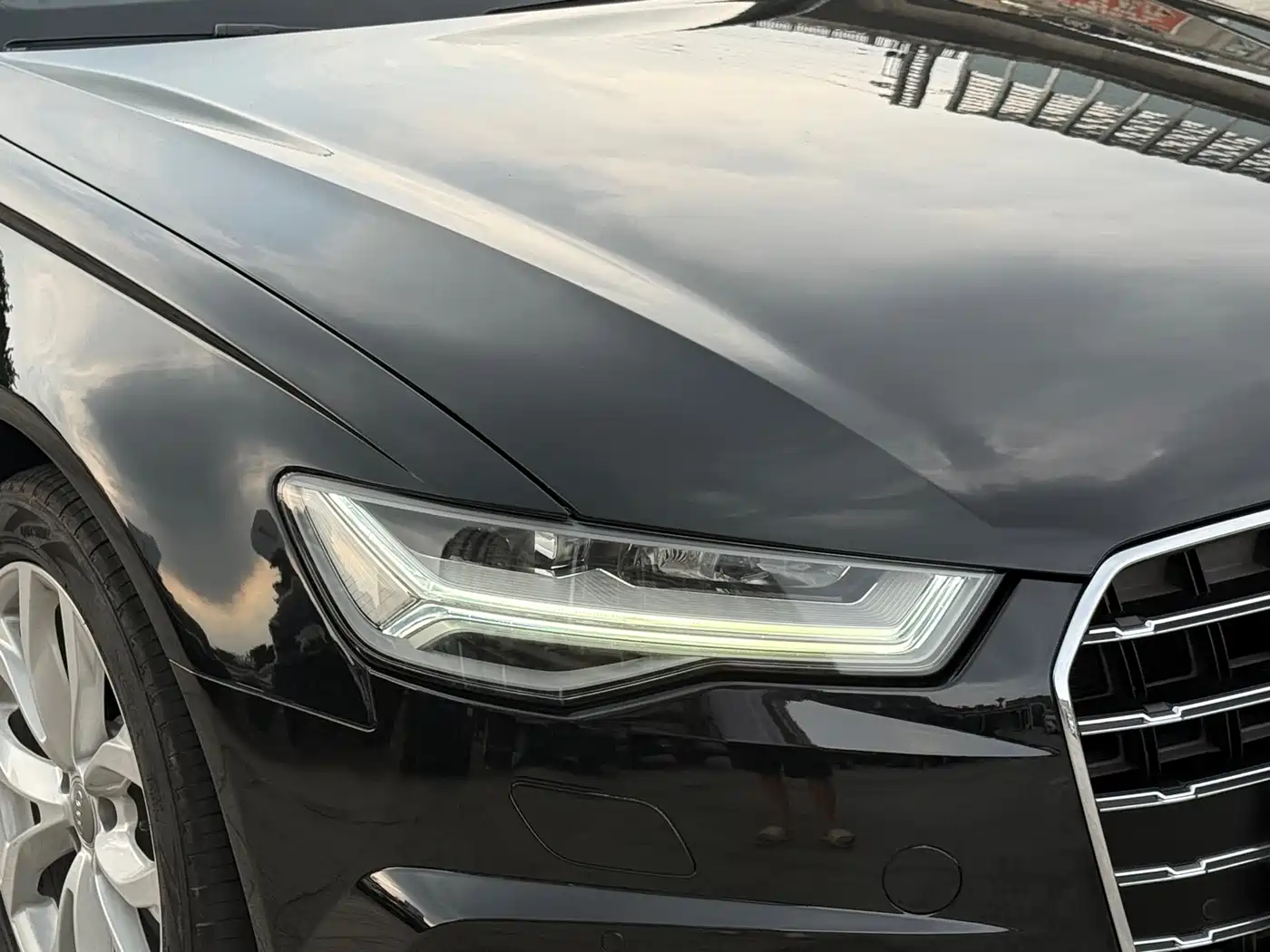 Фото 4 - Audi A6L