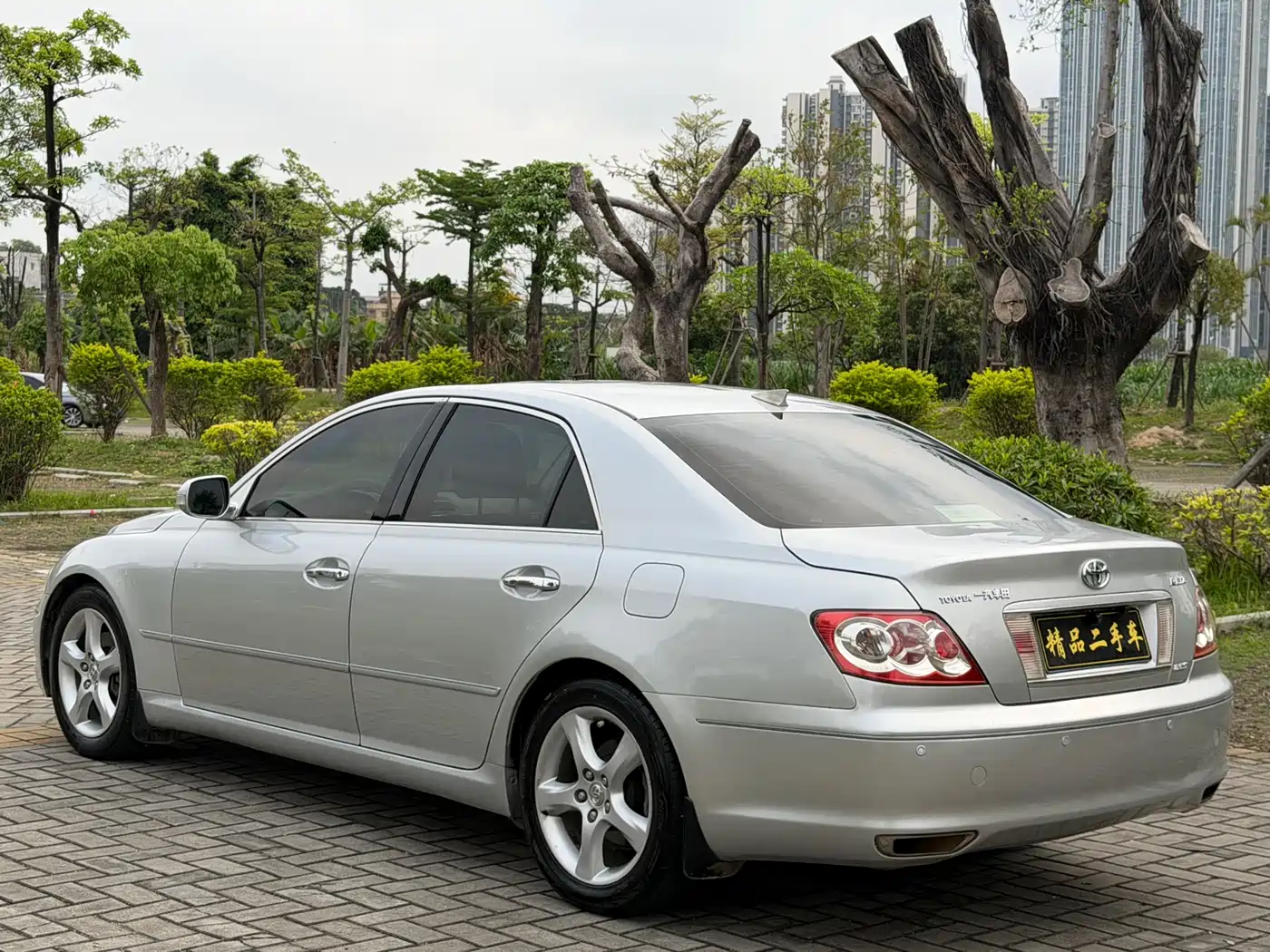 Toyota Reiz 2008 2.5S Special Commemorative Edition фото 5