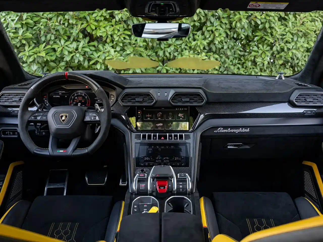 Фото 6 - Lamborghini Urus