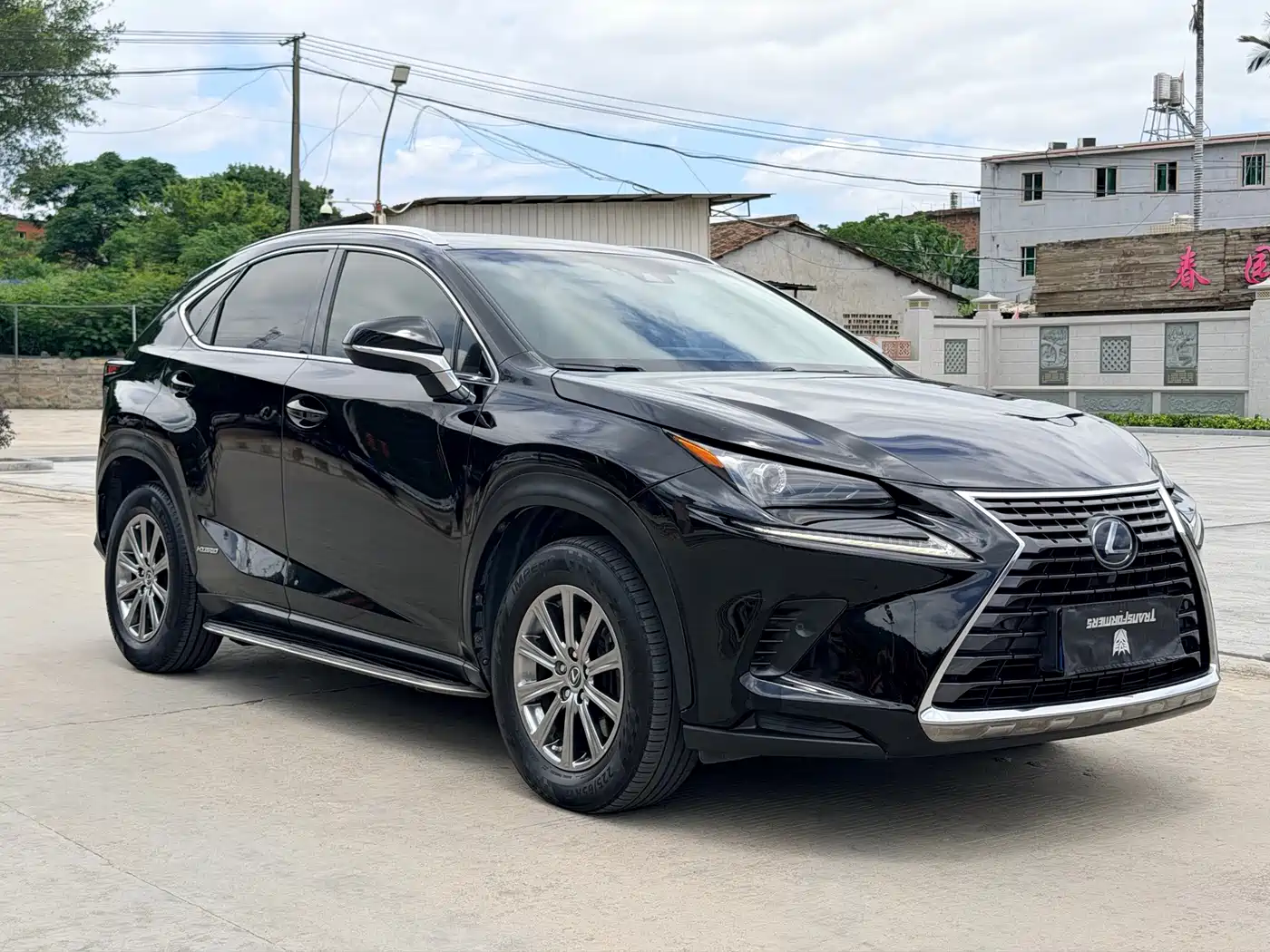 Lexus NX 2017 300h FWD Sharp Style Edition фото 5