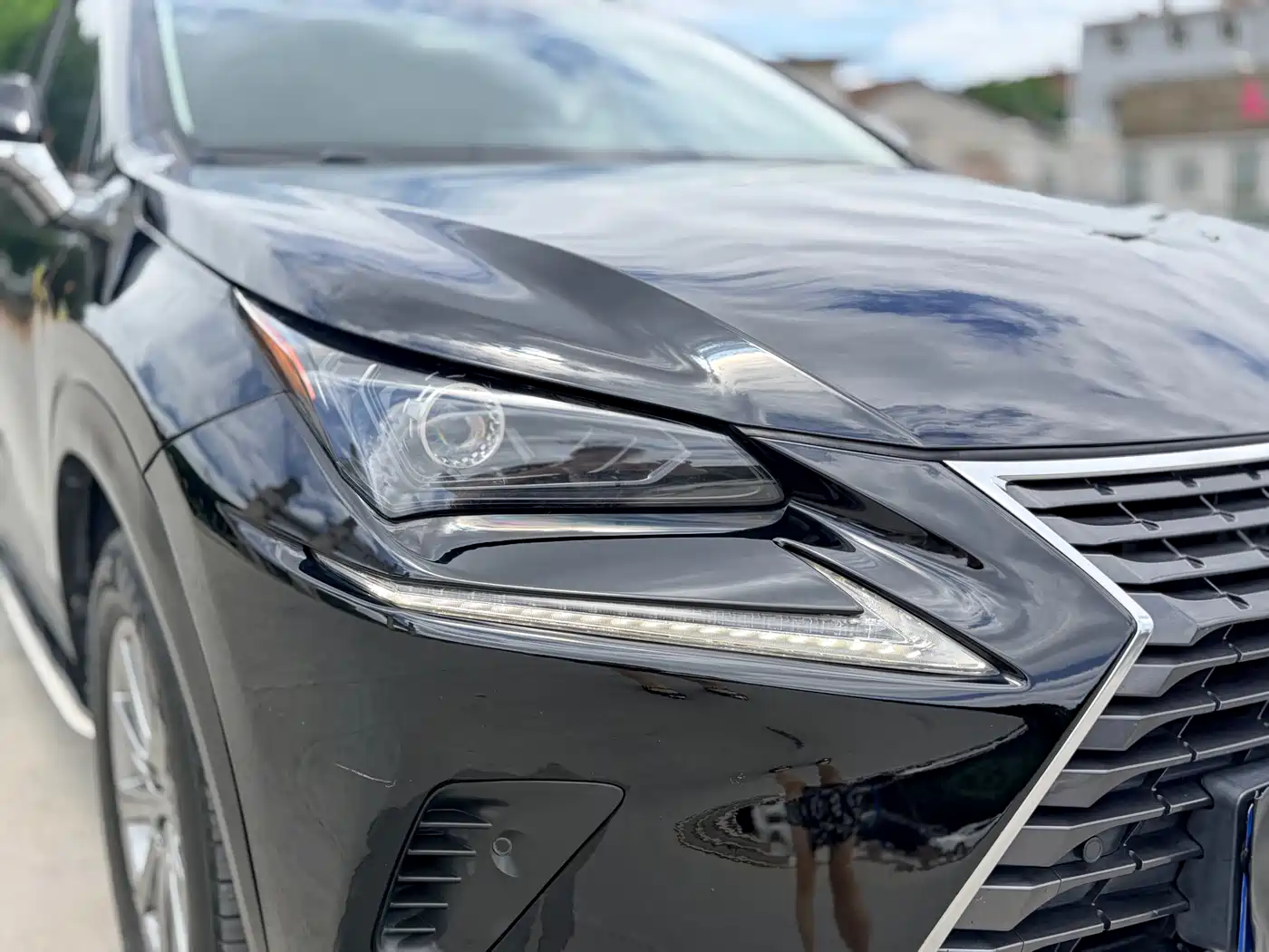 Lexus NX 2017 300h FWD Sharp Style Edition фото 3