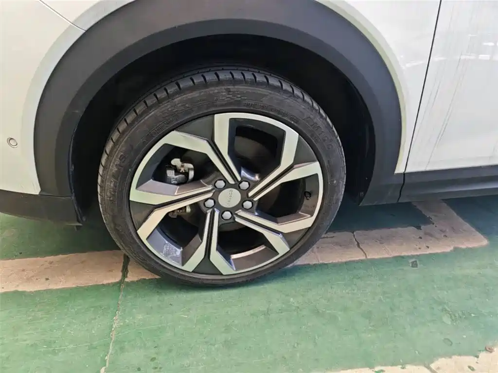 Lynk & Co 06 2023 Remix 1.5T Power Halo фото 23