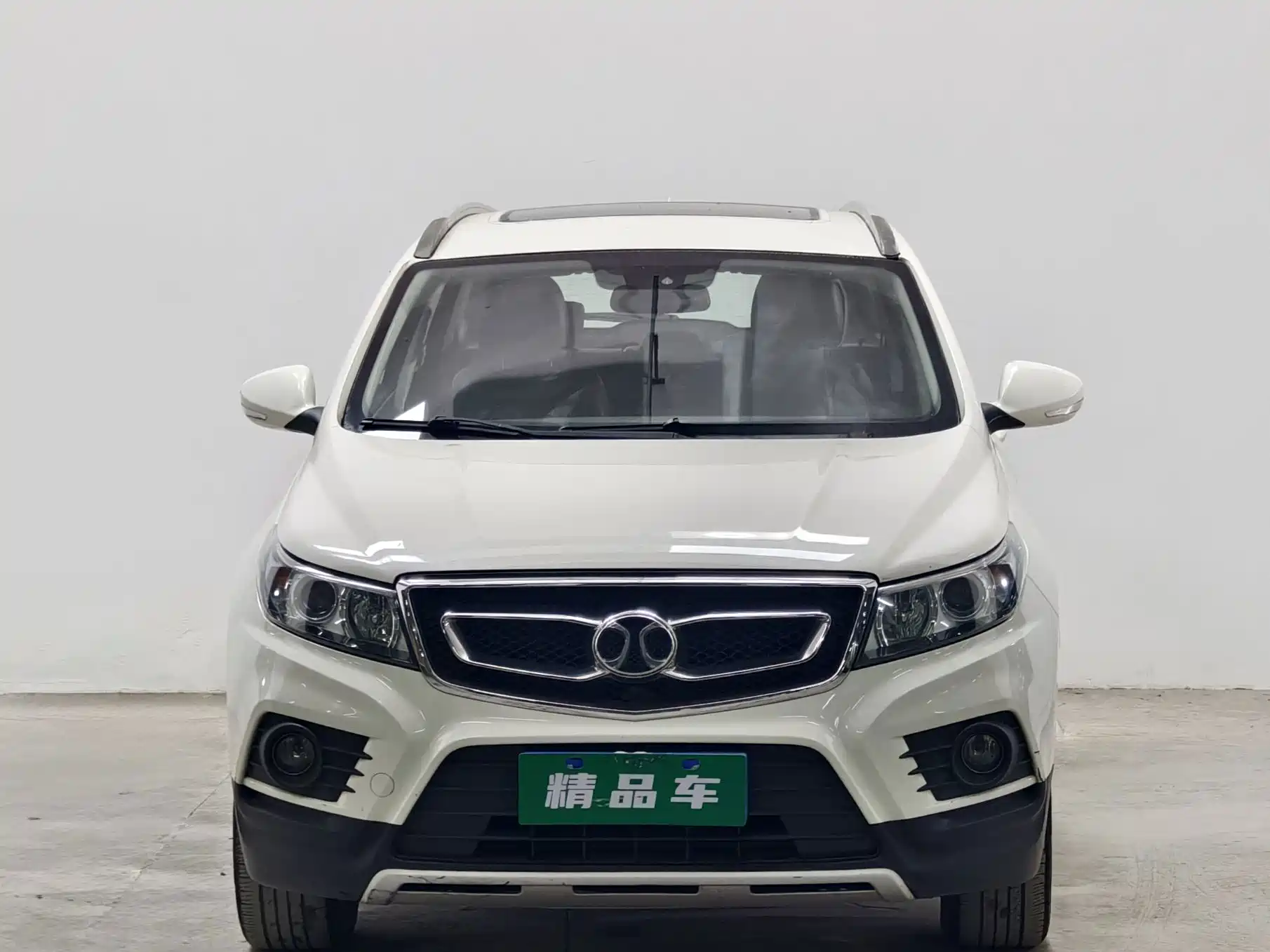Фото 2 - BAIC Senova X55
