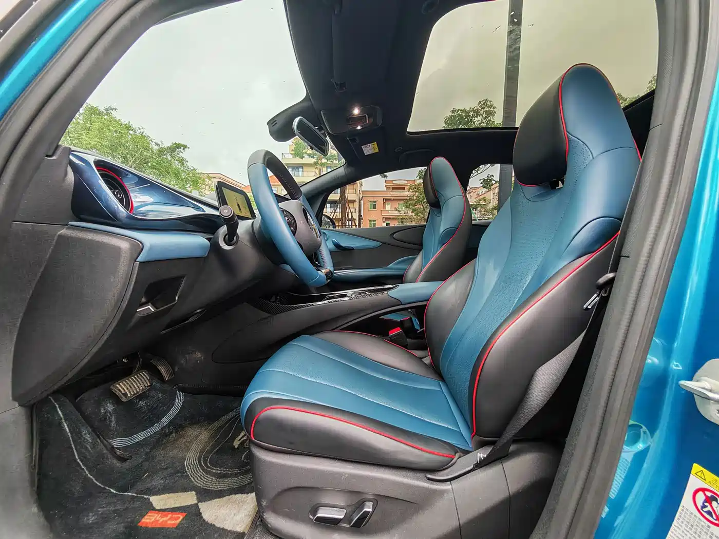 BYD Dolphin 2022 2021 Model 405km Fashion Edition