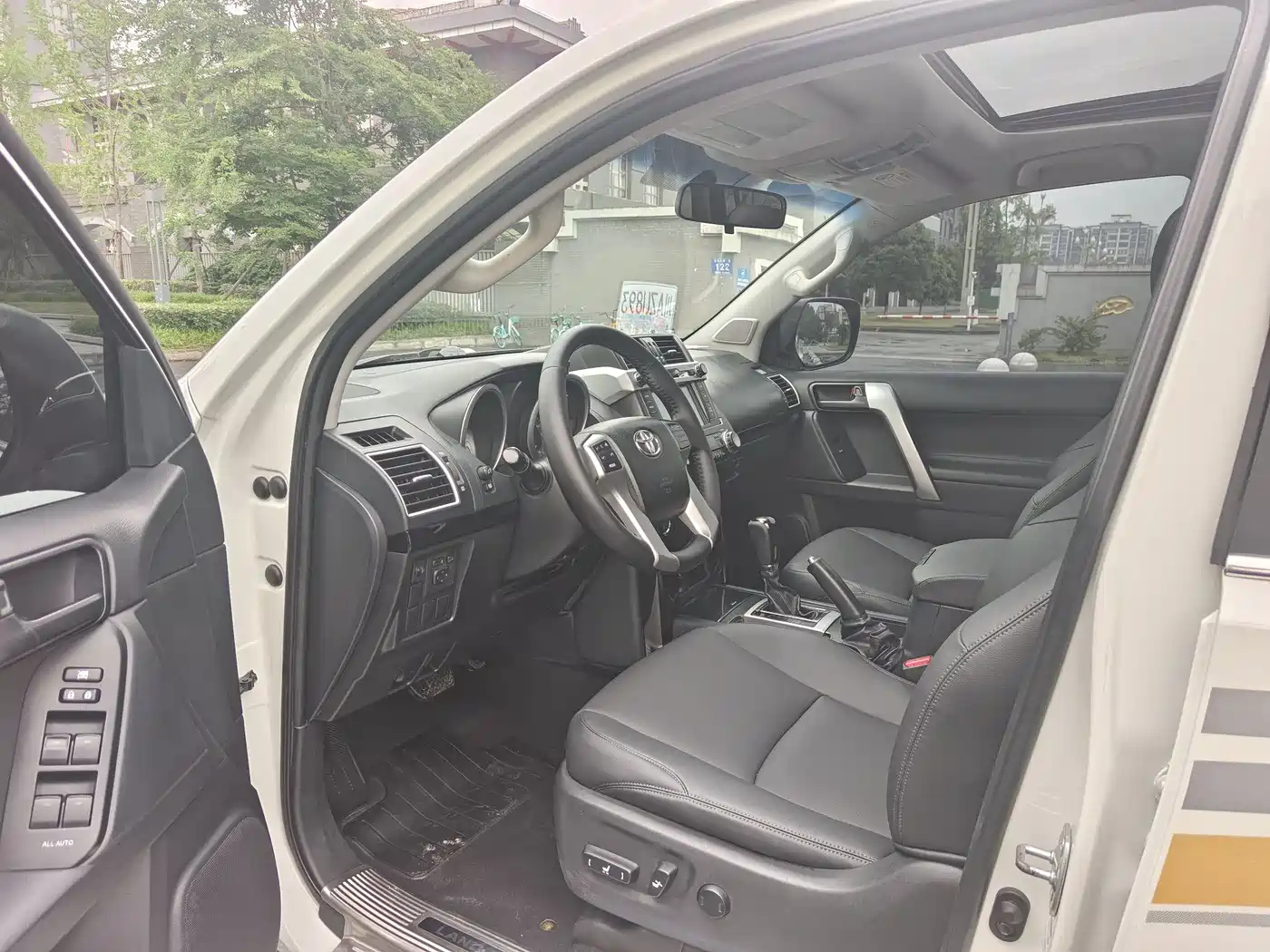 Toyota Prado 2016 2.7L Auto Standard Edition фото 9