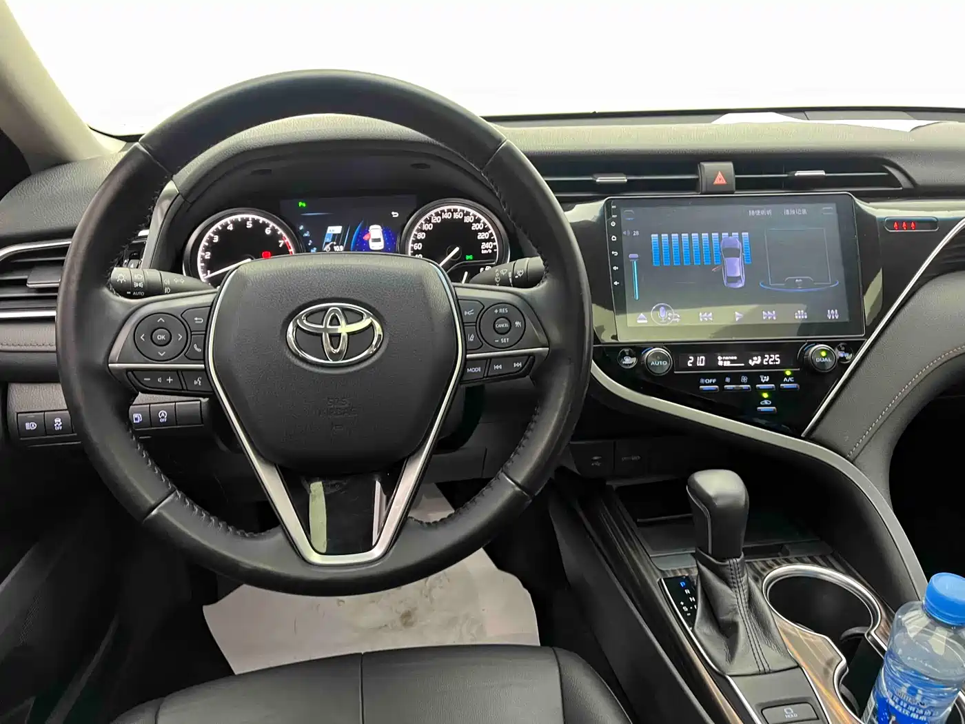 Toyota Camry 2018 2.0G Luxury Edition фото 6