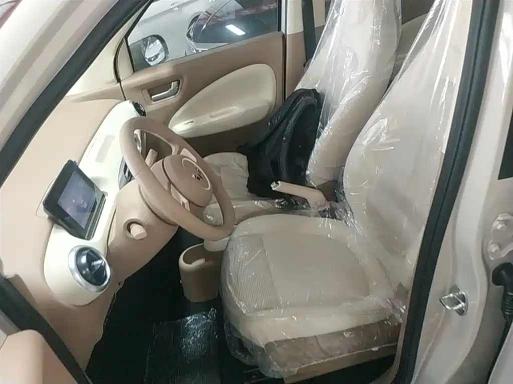 Wuling Motors Hongguang MINIEV 2026 2025 4-Door Advanced