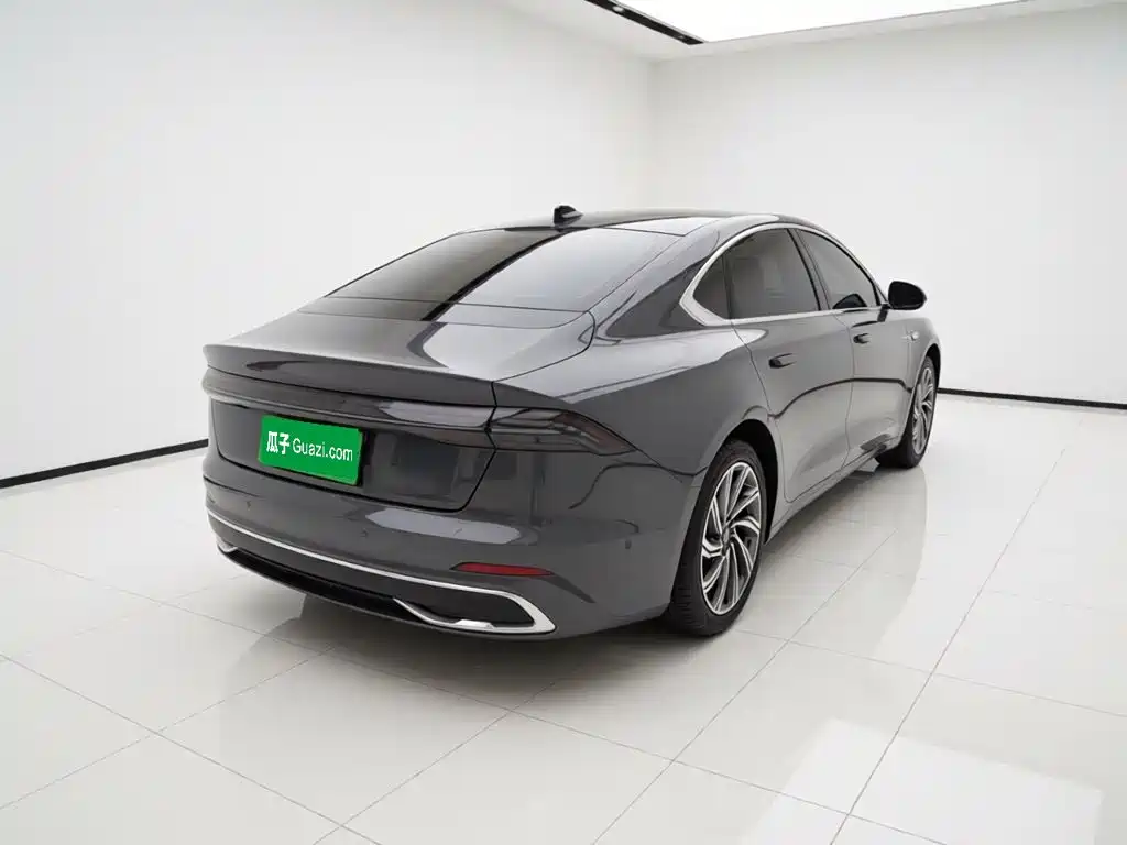 Photo 4 - Lincoln Z