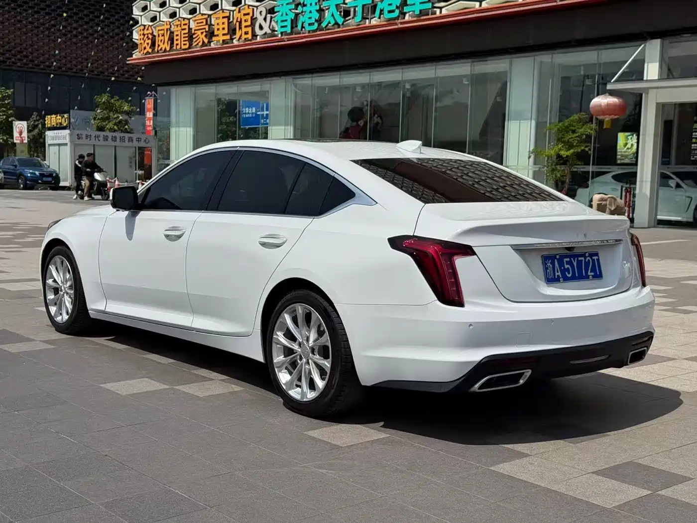 CADILLAC CT5