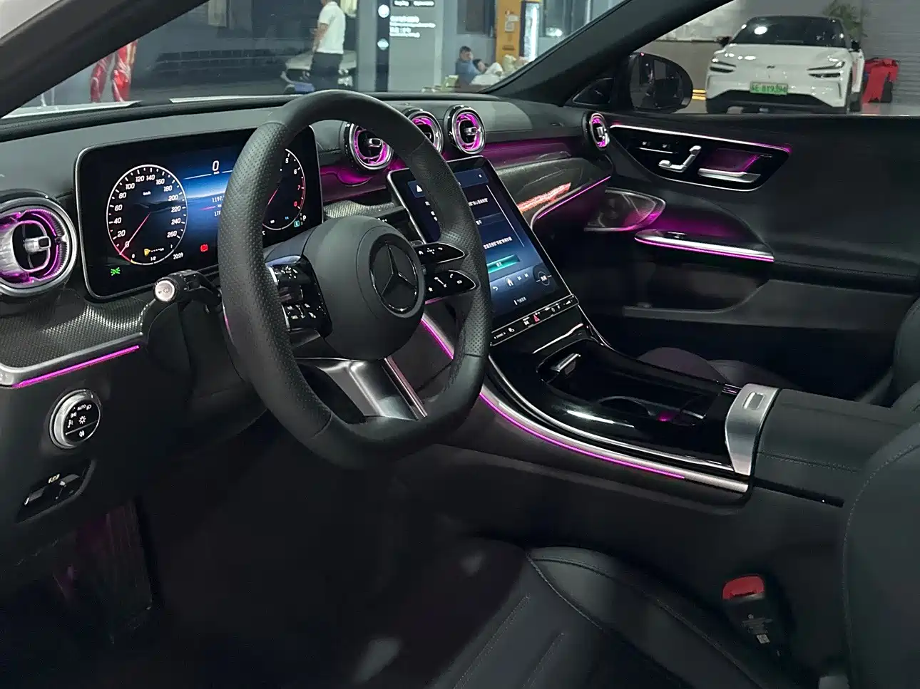 Фото 6 - Mercedes-Benz C-Class