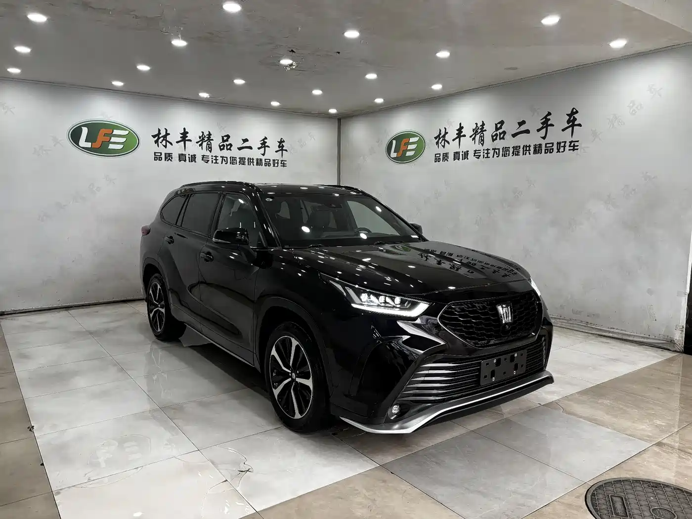 Toyota Crown Kluger 2022 2.0T 4WD Sporty Edition фото 4