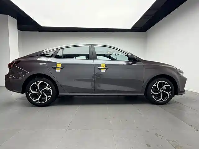 MG MG5 Scorpio 2022 2022 1.5T Trophy Sports Flagship