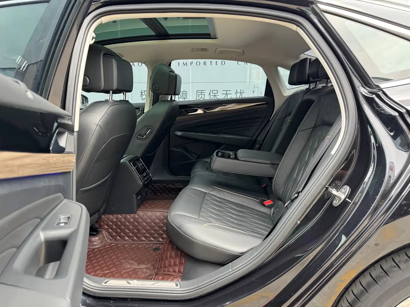 Volkswagen Passat 2019 330TSI Luxury Edition China VI фото 6