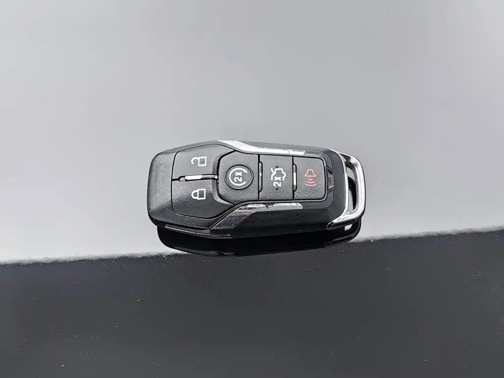 Photo 19 - Lincoln MKX