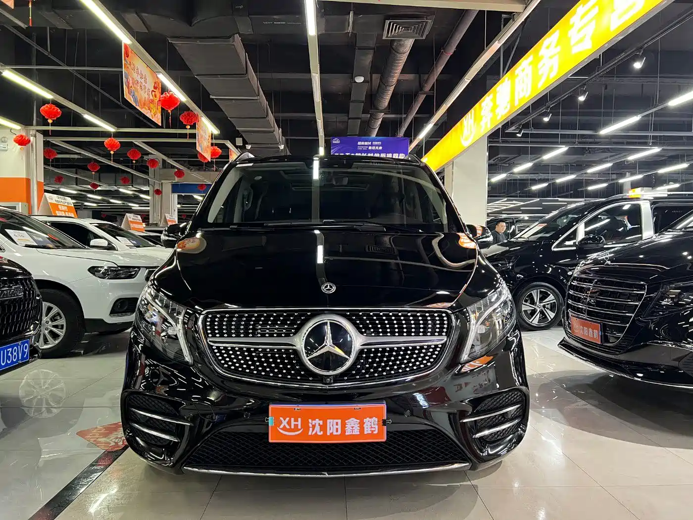 Mercedes-Benz V-Class 2022 V 260 L Long Wheelbase Luxury Edition фото 2