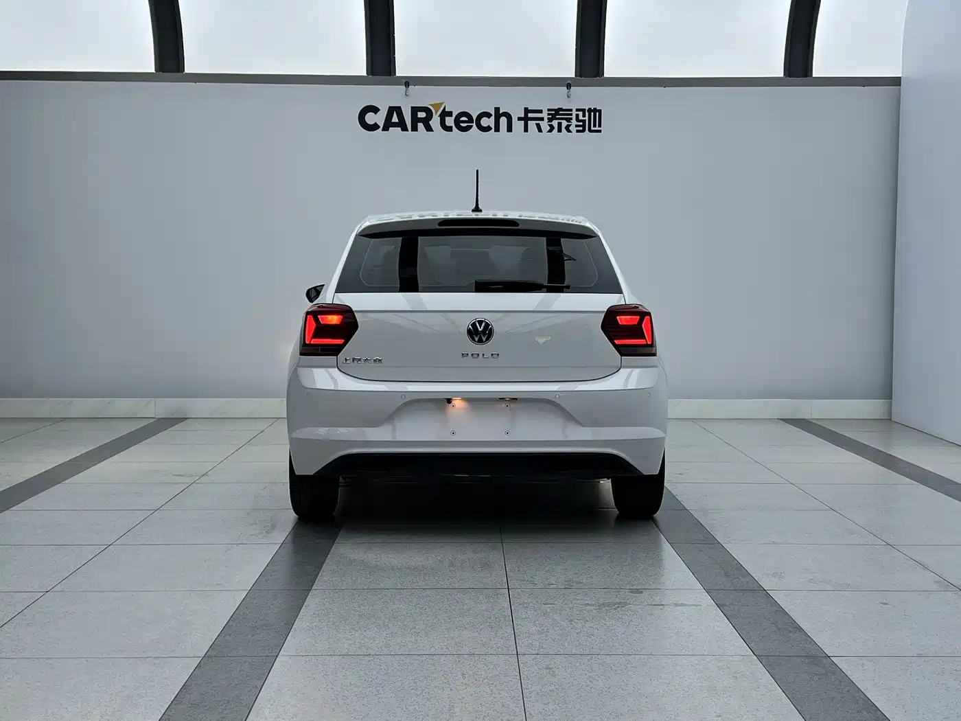 Volkswagen Polo 2021 Plus 1.5L Automatic Colorful Tech Edition фото 8