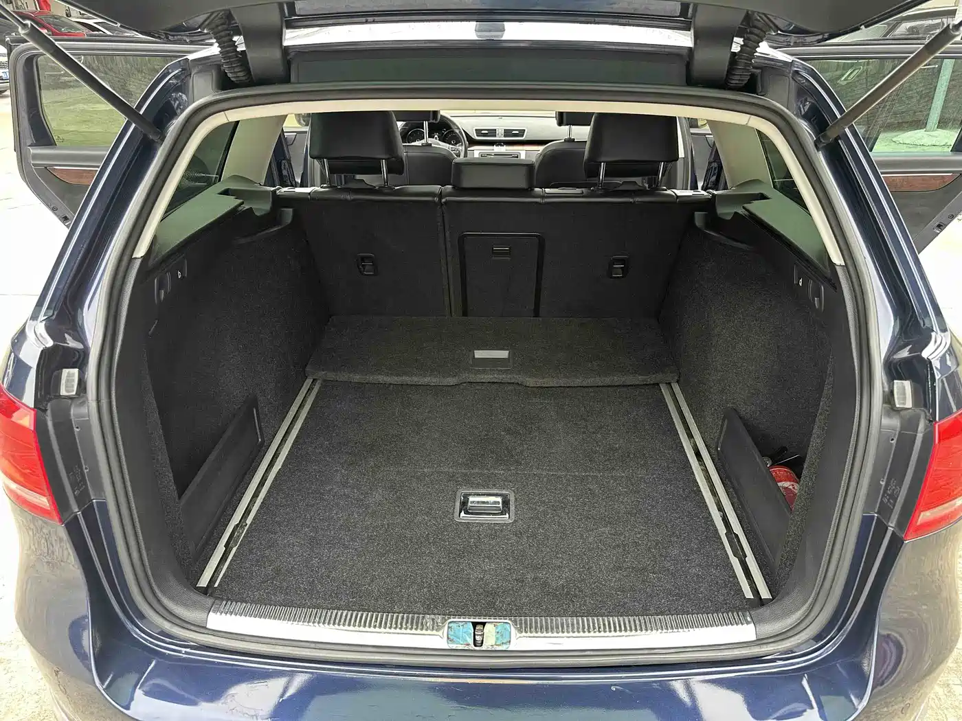 Volkswagen Magotan (Import) 2012 Wagon 2.0TSI Comfort фото 14