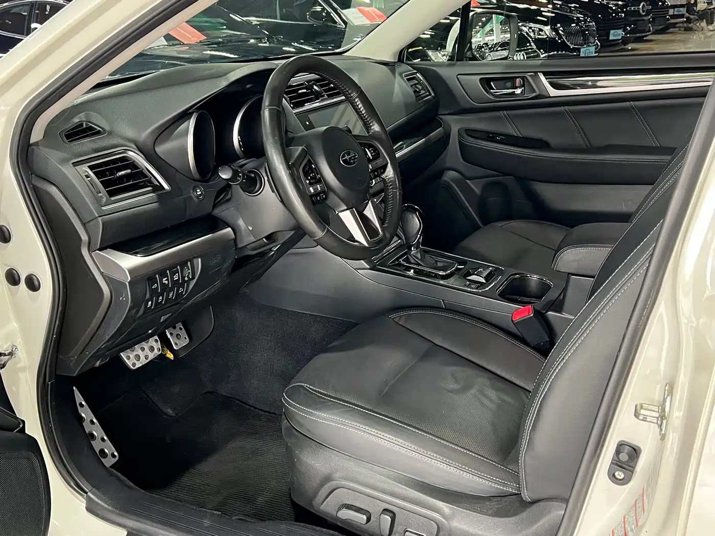 Subaru Outback 2017 2.5i Sport Navigation Edition EyeSight фото 13