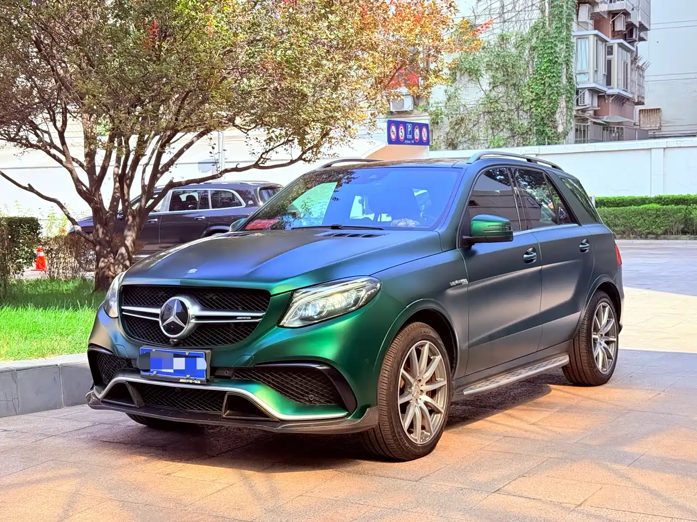 Mercedes-Benz GLE AMG 2015 AMG GLE 63 4MATIC