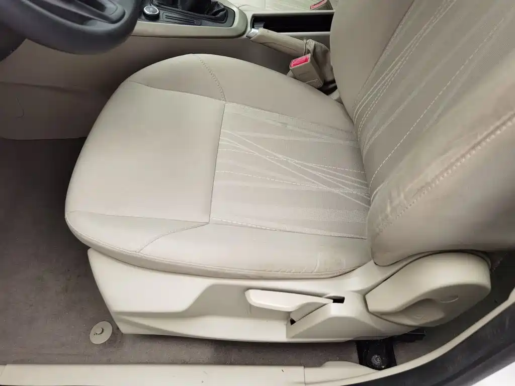 Фото 20 - Ford Focus