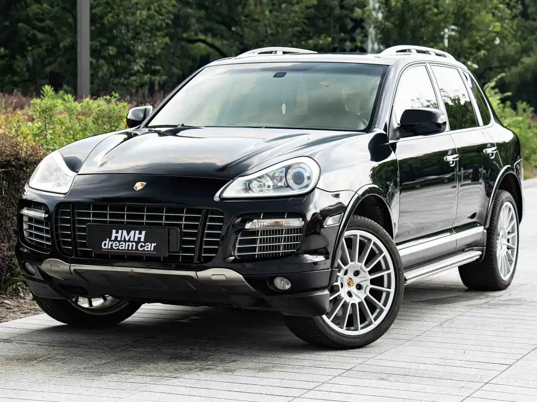 Фото 1 - Porsche Cayenne