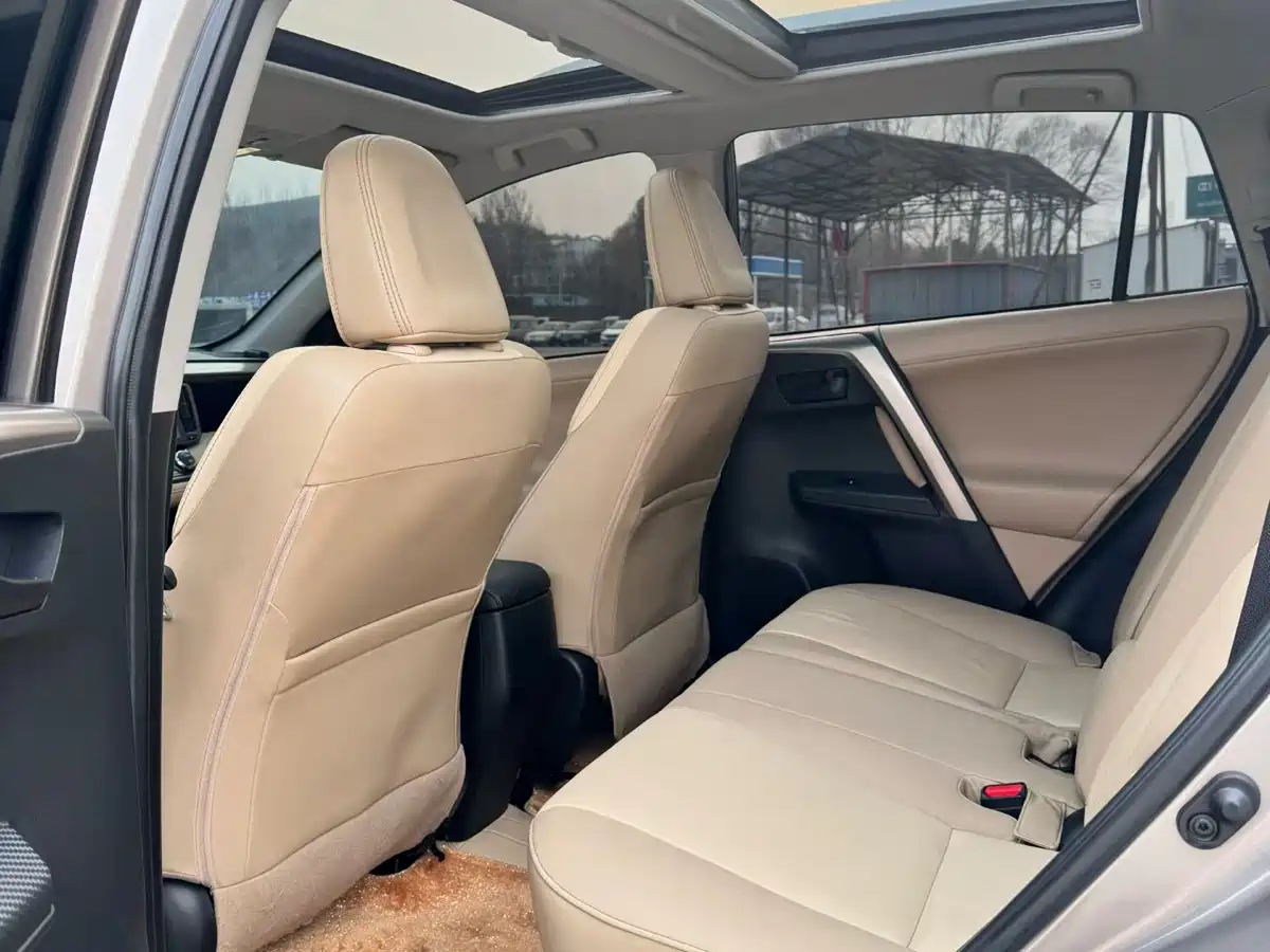 Toyota RAV4 Rongfang 2013 2.5L Auto 4WD Elite фото 6