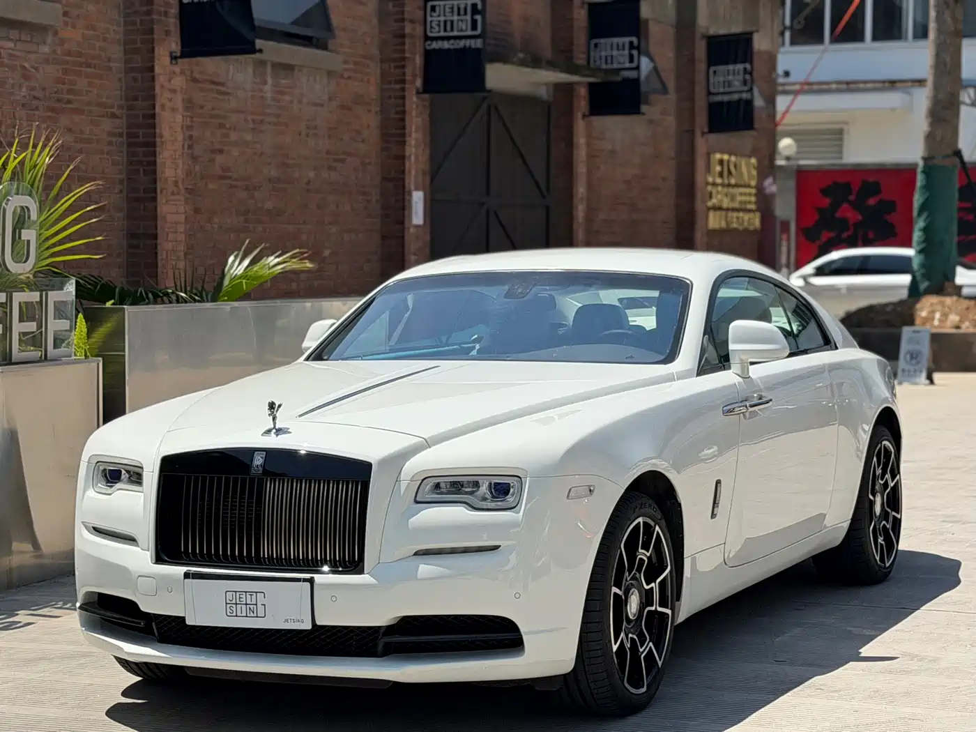 Rolls-Royce Wraith 2017 6.6T Black Badge Edition фото 2