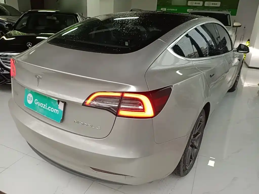 Tesla Model 3 2020 2020 Facelift Standard Range RWD Upgrade