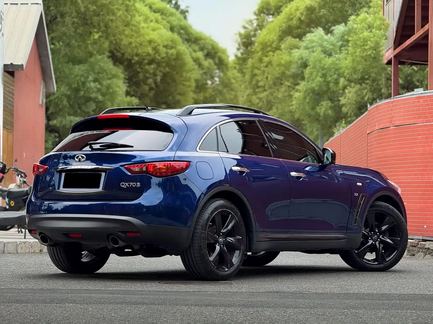 Infiniti QX70 2016 2015 Model 3.7L Shadow Edition