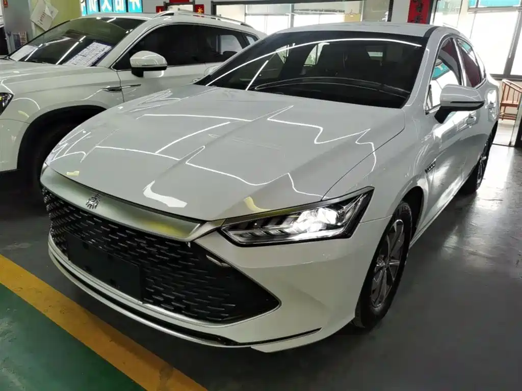 BYD Qin PLUS 2024 Glory Edition DM-i 55KM Leading