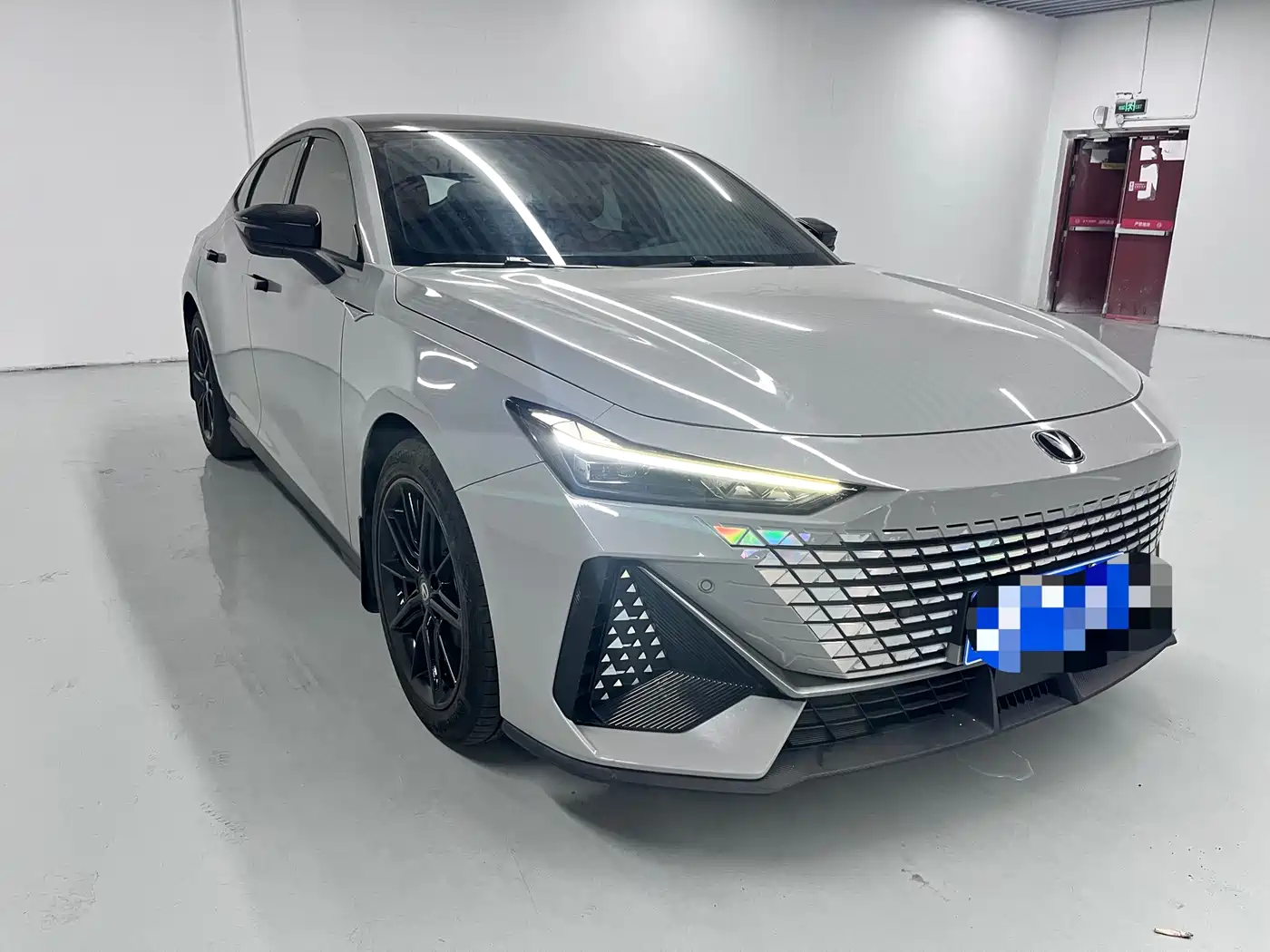 CHANGAN UNI-V