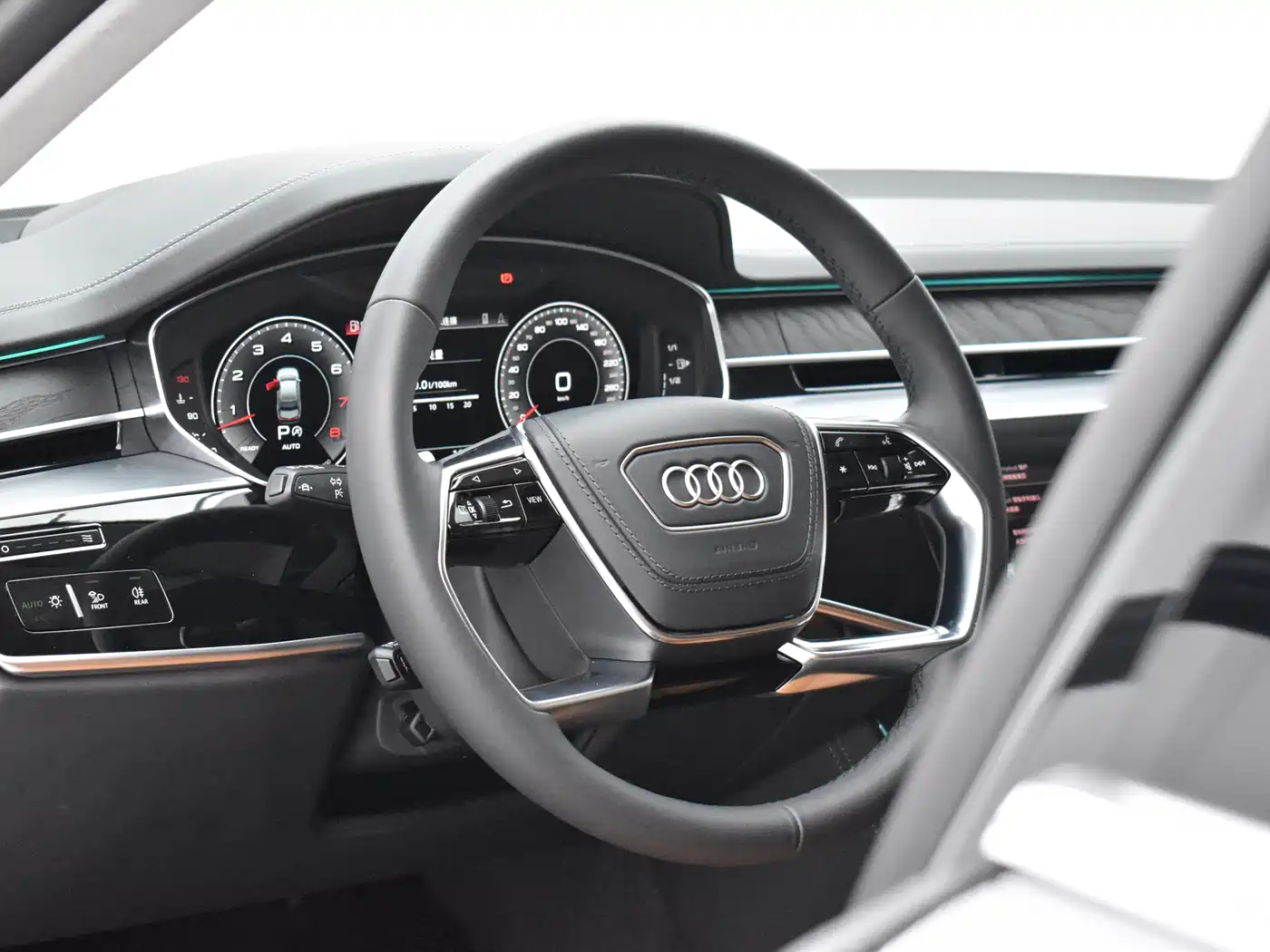 Audi A8 2022 A8L Horch Founder's Edition Legendary фото 8