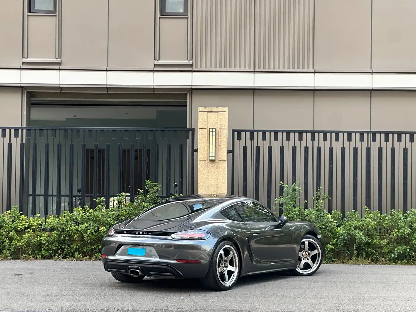 Porsche 718 2018 Cayman 2.0T фото 4