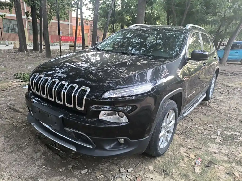 Jeep Cherokee 2018 2017 2.4L Leading Smart Edition