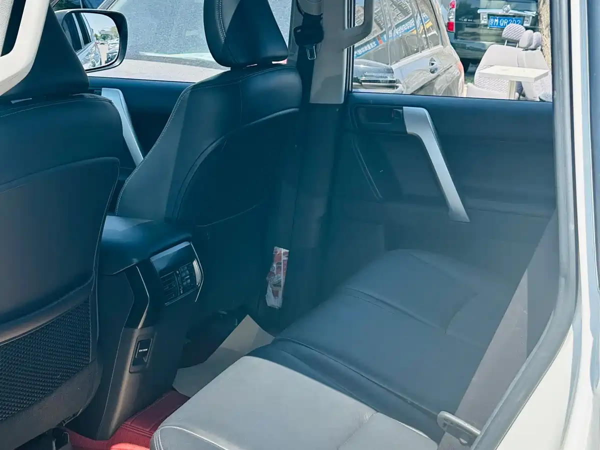 Toyota Prado 2016 2.7L Auto Standard Edition фото 16